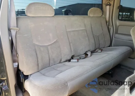 2003 GMC New Sierra C1500 z USA, uszkodzony, nr VIN 2GTEC19T831283708